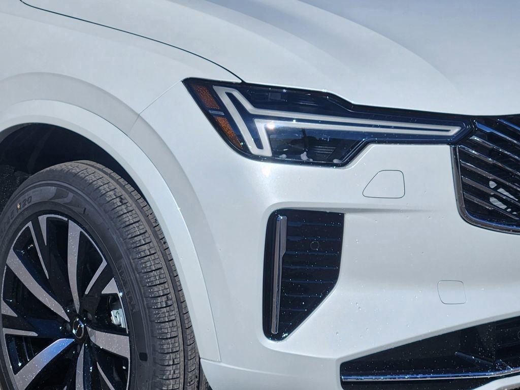 New 2026 Volvo XC90 B5 Core image 27