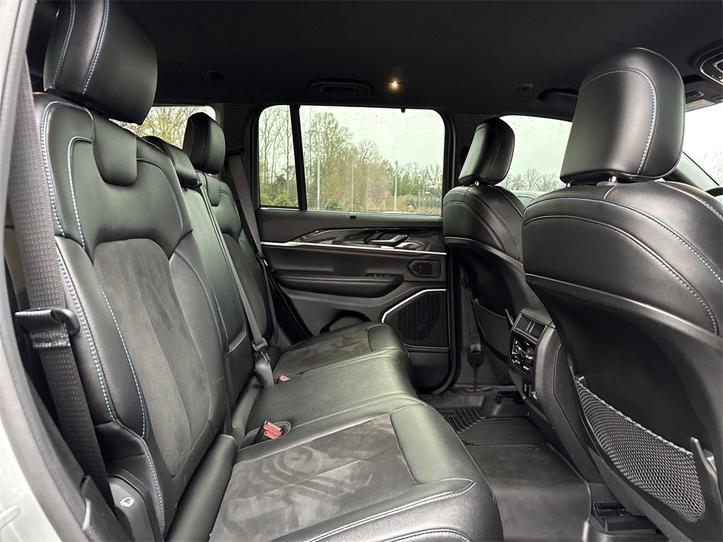 Used 2022 Jeep Grand Cherokee Trailhawk w/ Advanced Protech Group II image 17