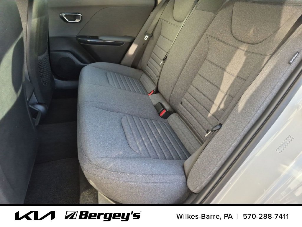 Certified 2025 Kia K4 EX FWD image 31