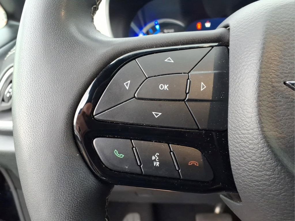 Used 2024 Chrysler Pacifica Premium FWD image 19