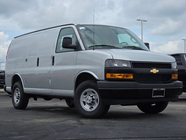 New 2026 Chevrolet Express 2500 w/ Driver Convenience Package RWD image 2