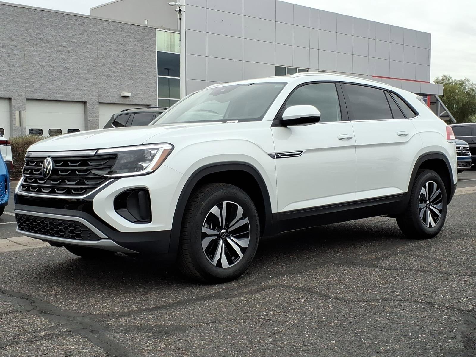 New 2026 Volkswagen Atlas Cross Sport SE image 2