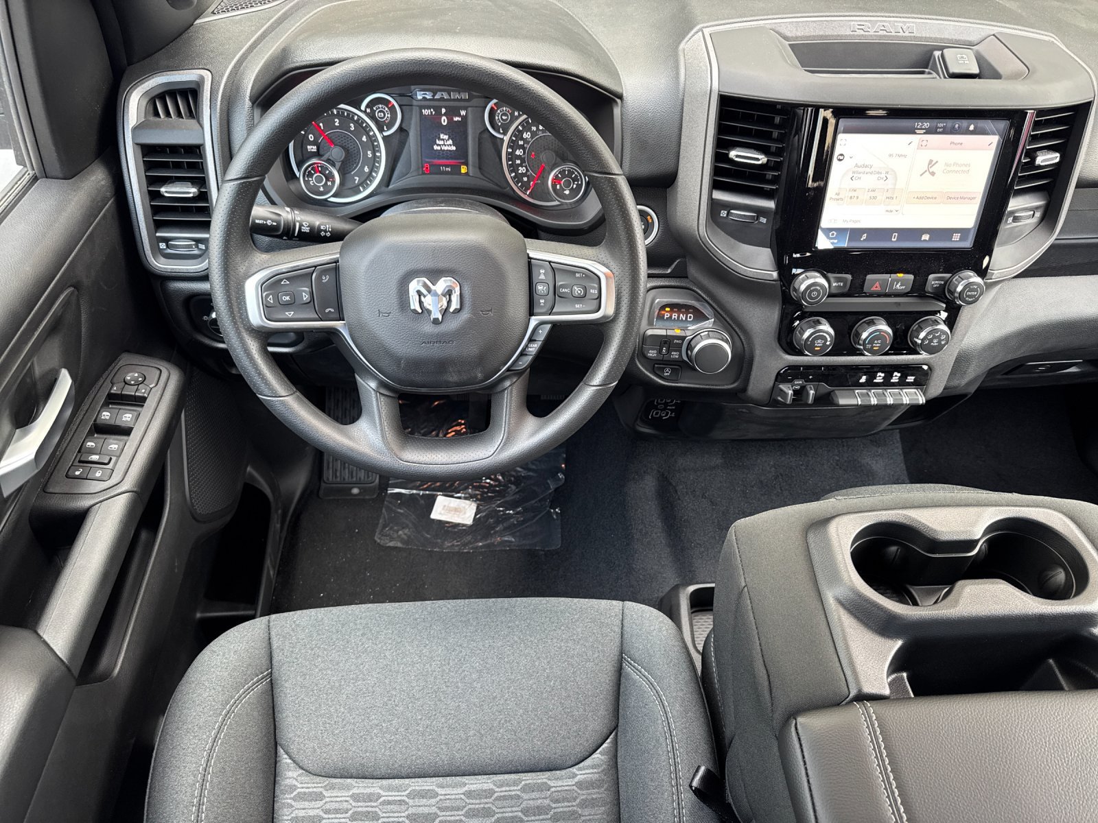 New 2026 RAM 1500 Express AWD/4WD image 14