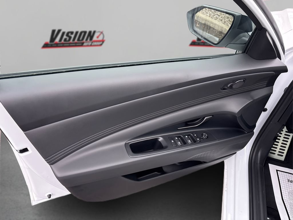 New 2026 Hyundai Elantra SEL FWD image 25