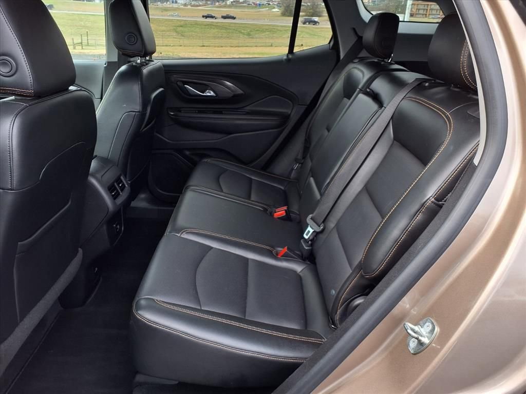 Used 2018 GMC Terrain SLT w/ Preferred Package image 10