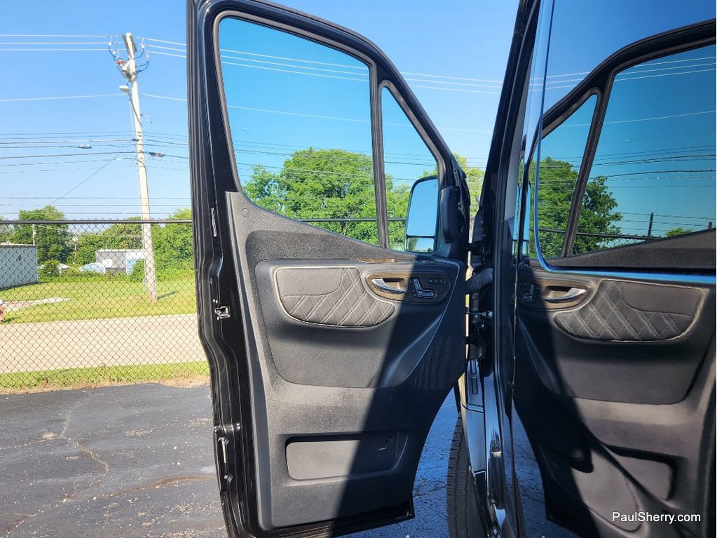 Used 2024 Mercedes-Benz Sprinter 3500 image 16