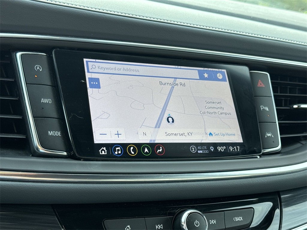 Used 2024 Buick Enclave Essence image 24