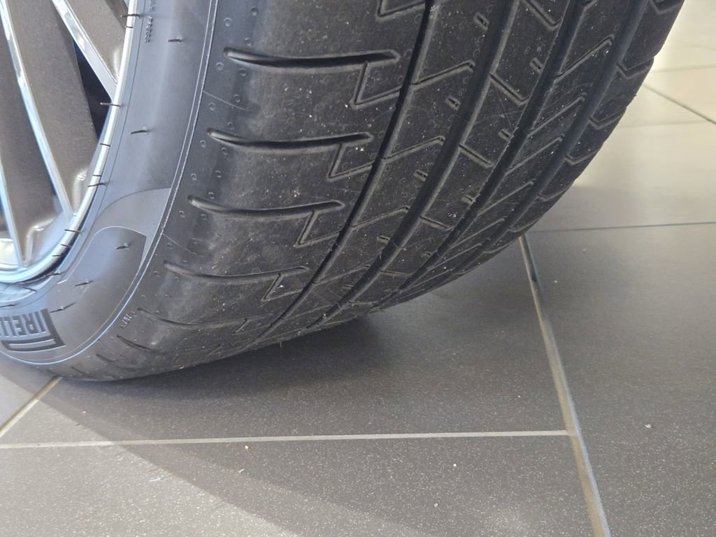 New 2026 BMW ALPINA XB7 image 13