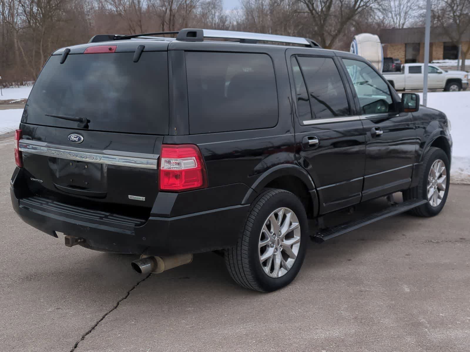 Used 2015 Ford Expedition Limited w/ Equipment Group 301A AWD/4WD image 8