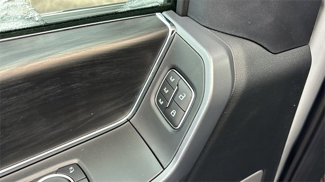 New 2025 Ford F150 Lariat w/ Equipment Group 501A Mid image 10