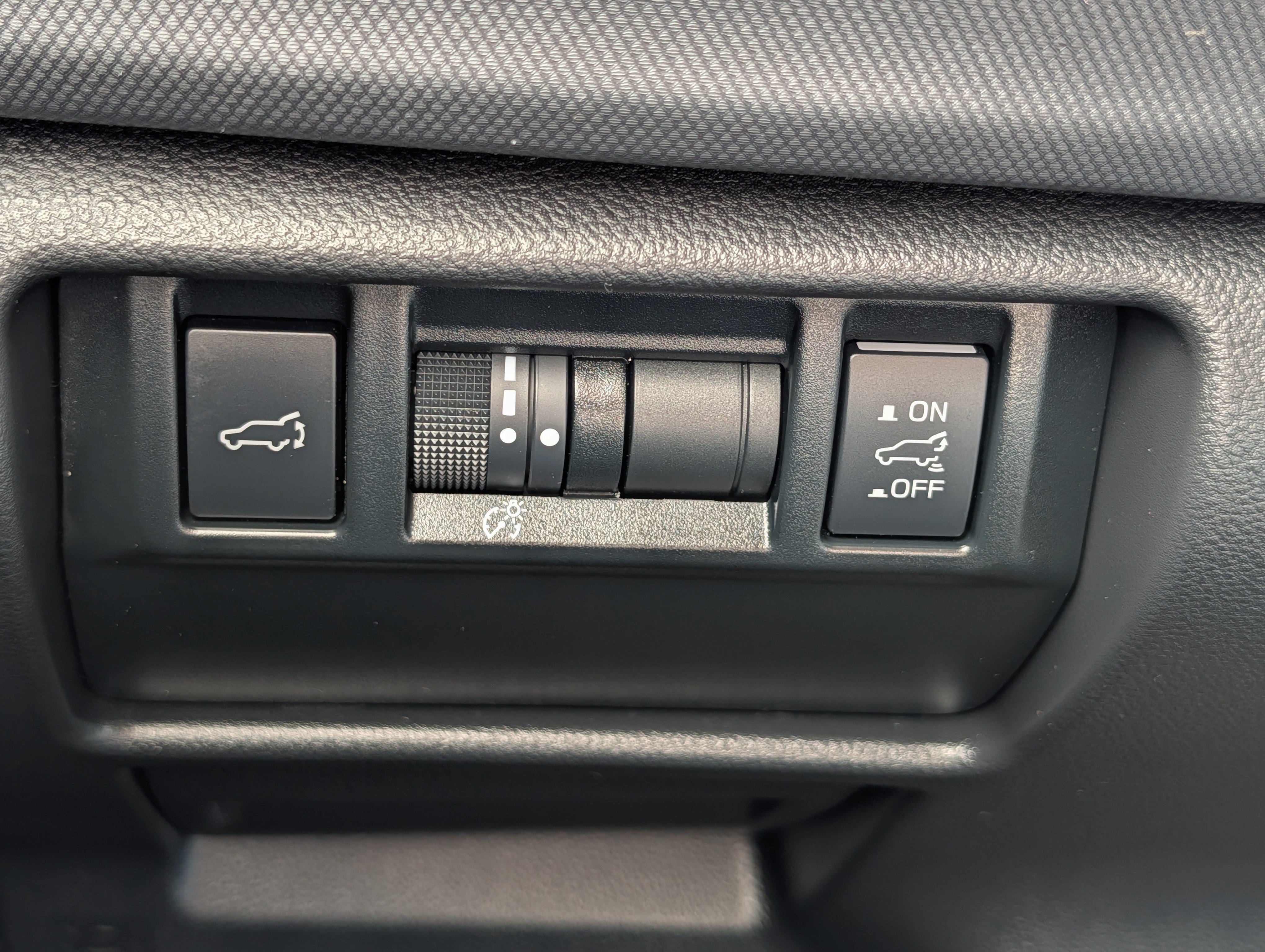 Used 2025 Subaru Forester Premium AWD/4WD image 26