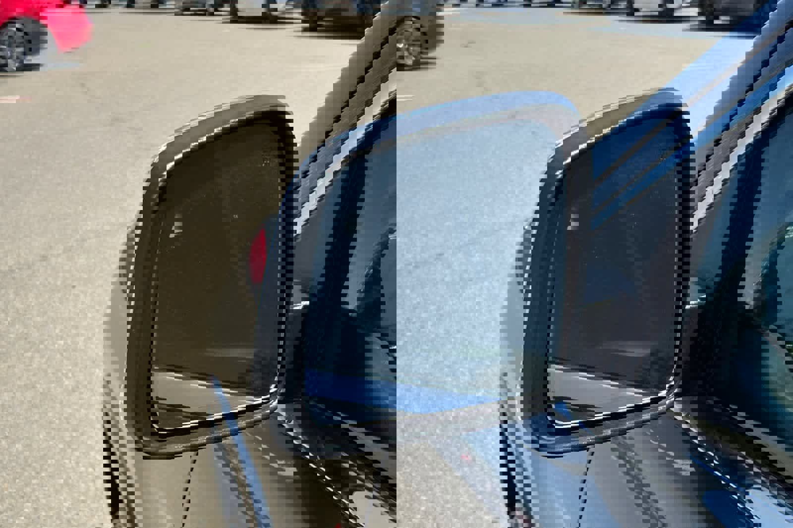 Used 2014 Jeep Grand Cherokee Overland w/ Advanced Technology Group image 8