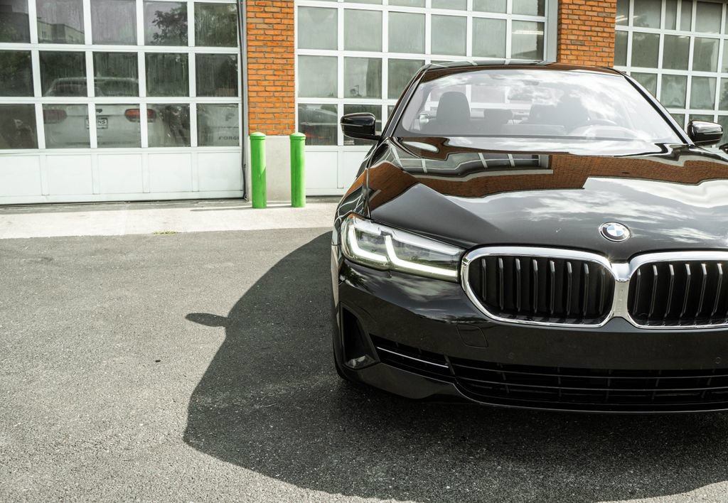 Used 2023 BMW 540i xDrive w/ Premium Package AWD/4WD image 35