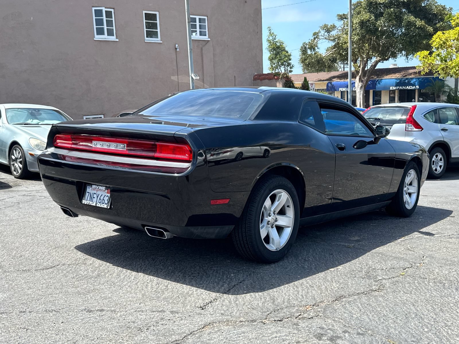 Used 2014 Dodge Challenger SXT RWD image 8