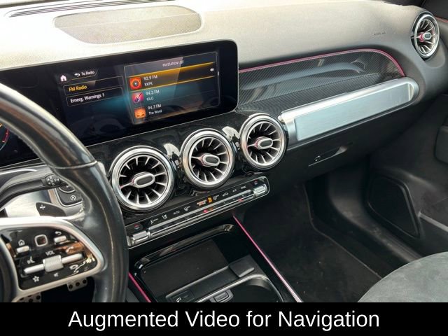 Used 2021 Mercedes-Benz GLB 250 4MATIC image 34