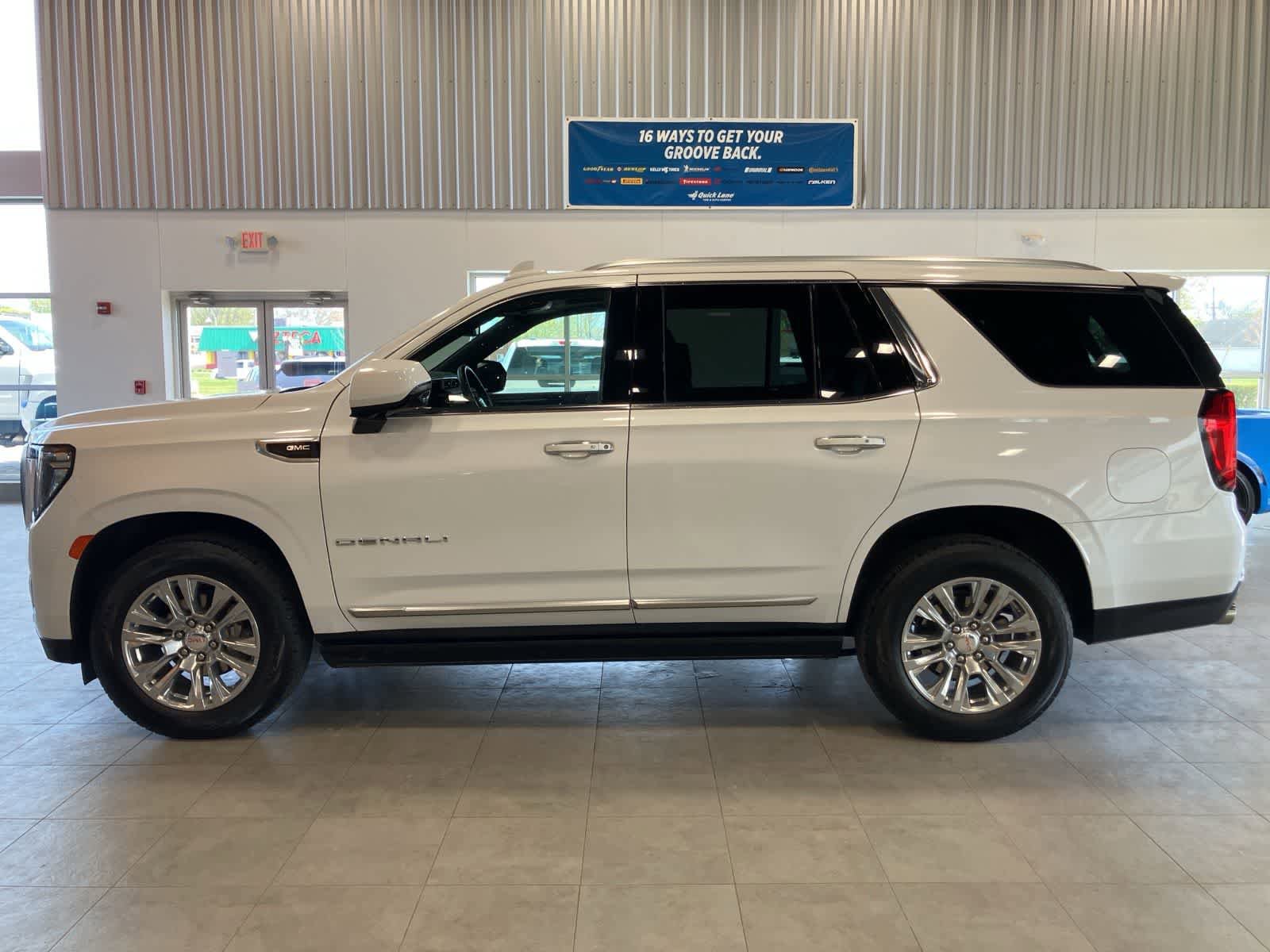 Used 2023 GMC Yukon Denali AWD/4WD image 8
