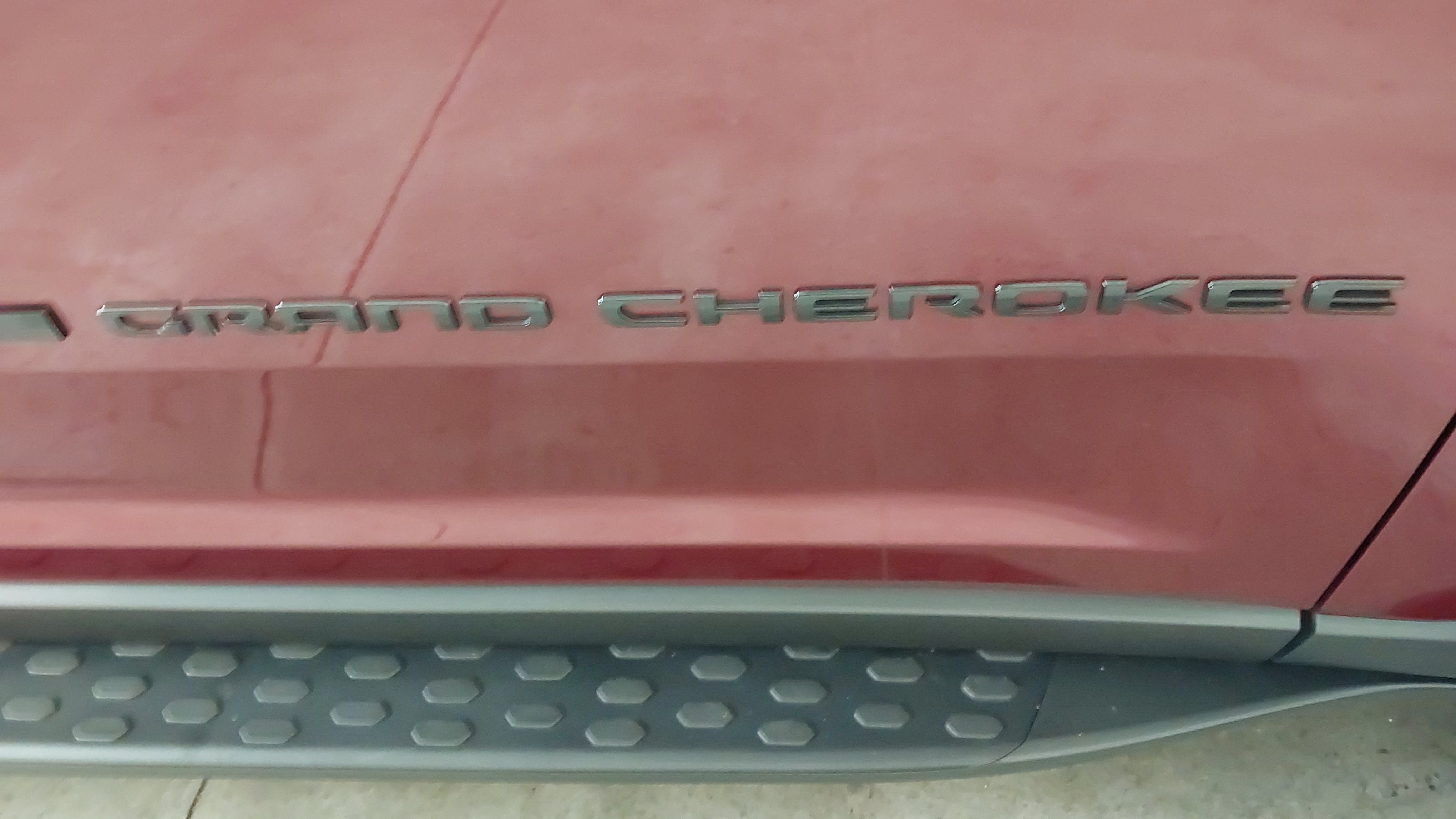 Used 2025 Jeep Grand Cherokee L Laredo AWD/4WD image 17
