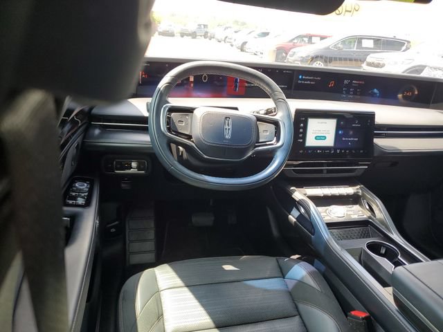 Used 2024 Lincoln Nautilus Reserve w/ Equipment Group 202A AWD/4WD image 11