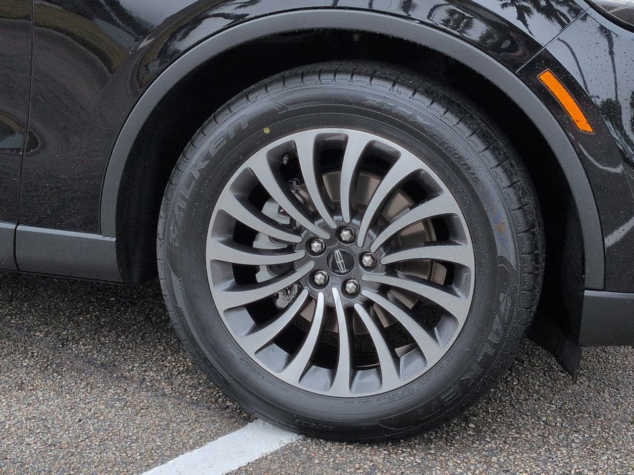 Certified 2023 Lincoln Aviator Reserve w/ Elements Package Plus image 12