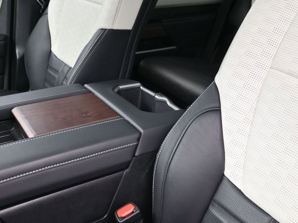 Used 2025 Toyota Sequoia Capstone image 20