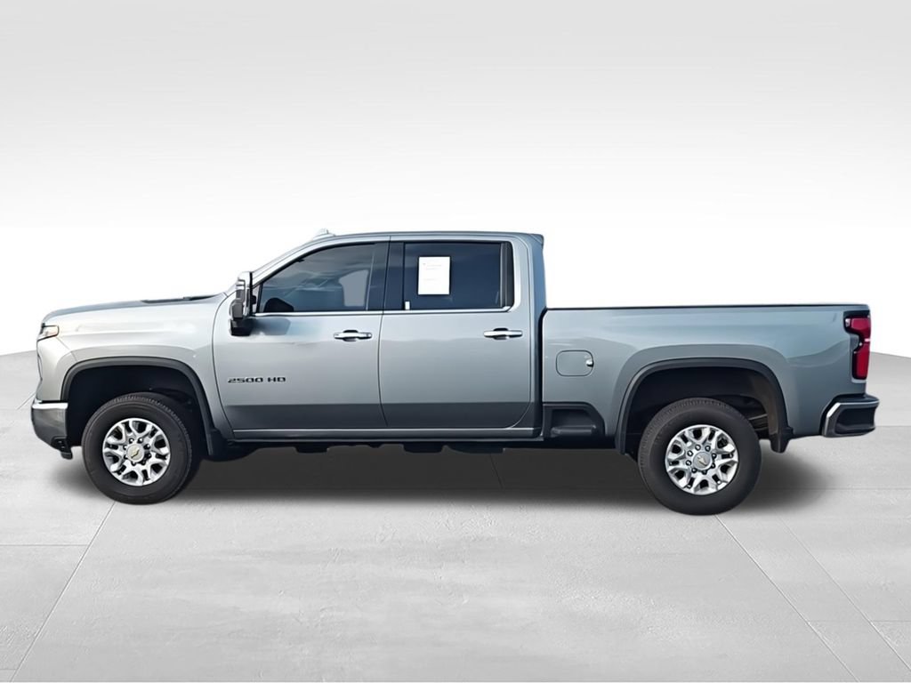 Used 2024 Chevrolet Silverado 2500 LTZ AWD/4WD image 6