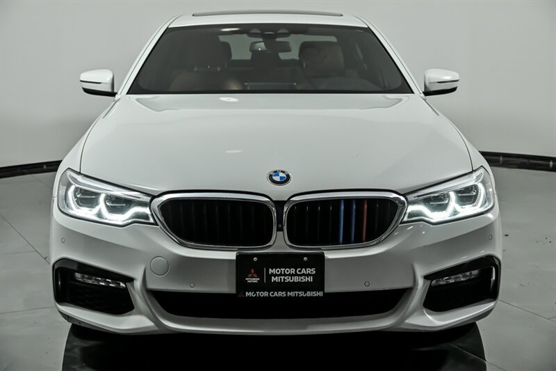 Used 2017 BMW 540i xDrive AWD/4WD image 4