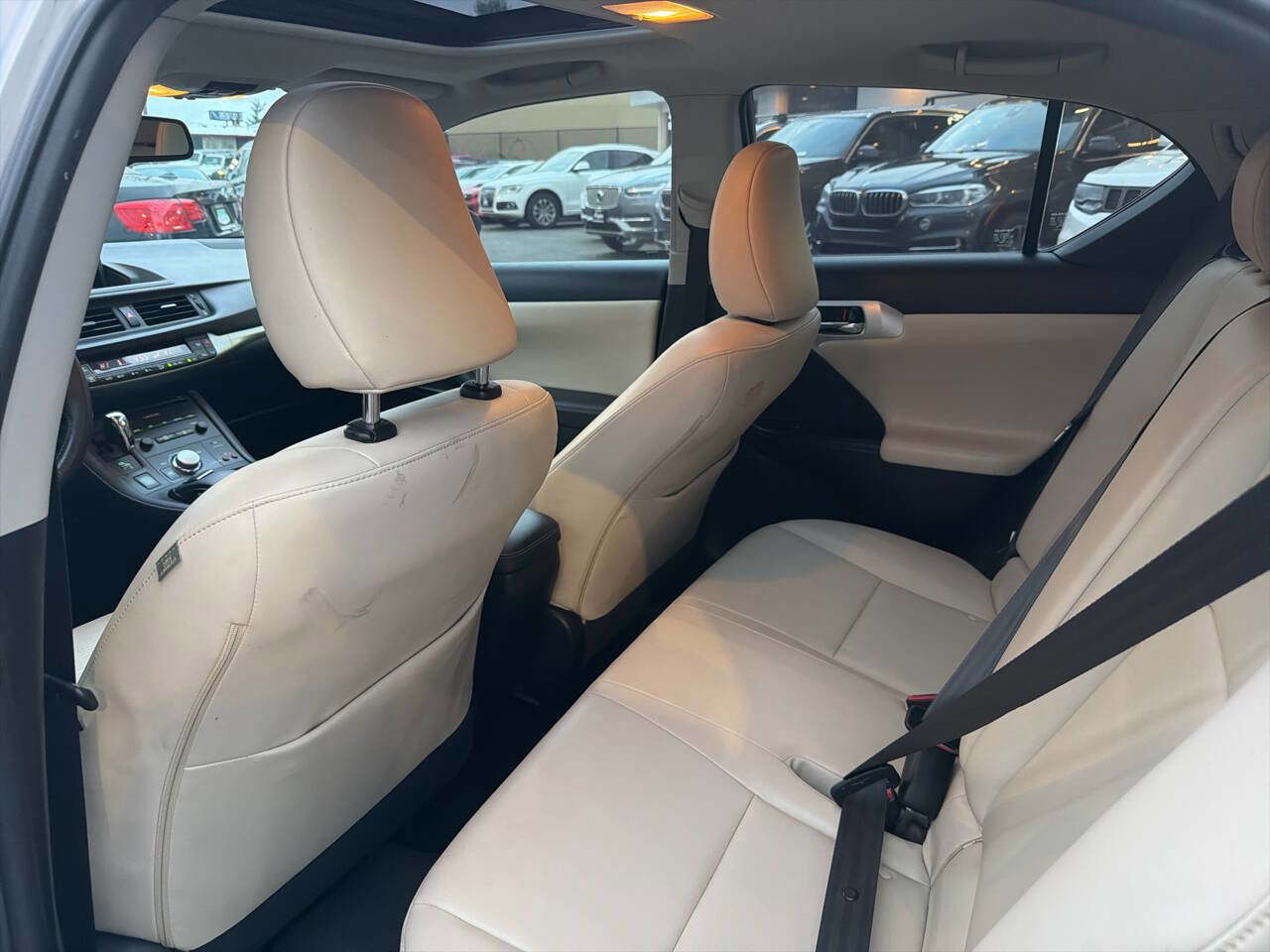 Used 2011 Lexus CT 200h Premium w/ Premium Audio Pkg image 17