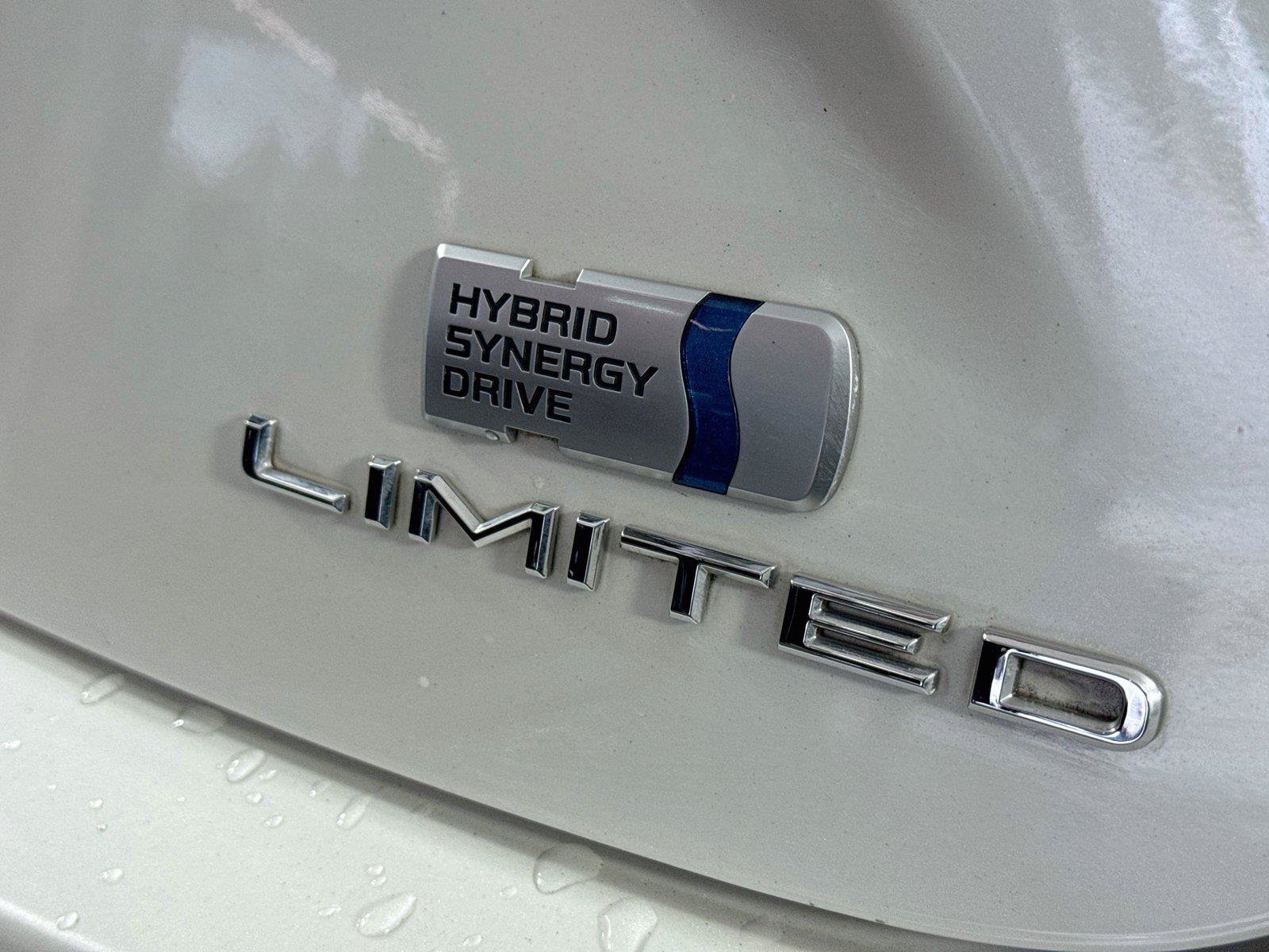 Used 2013 Toyota Avalon Limited FWD image 15