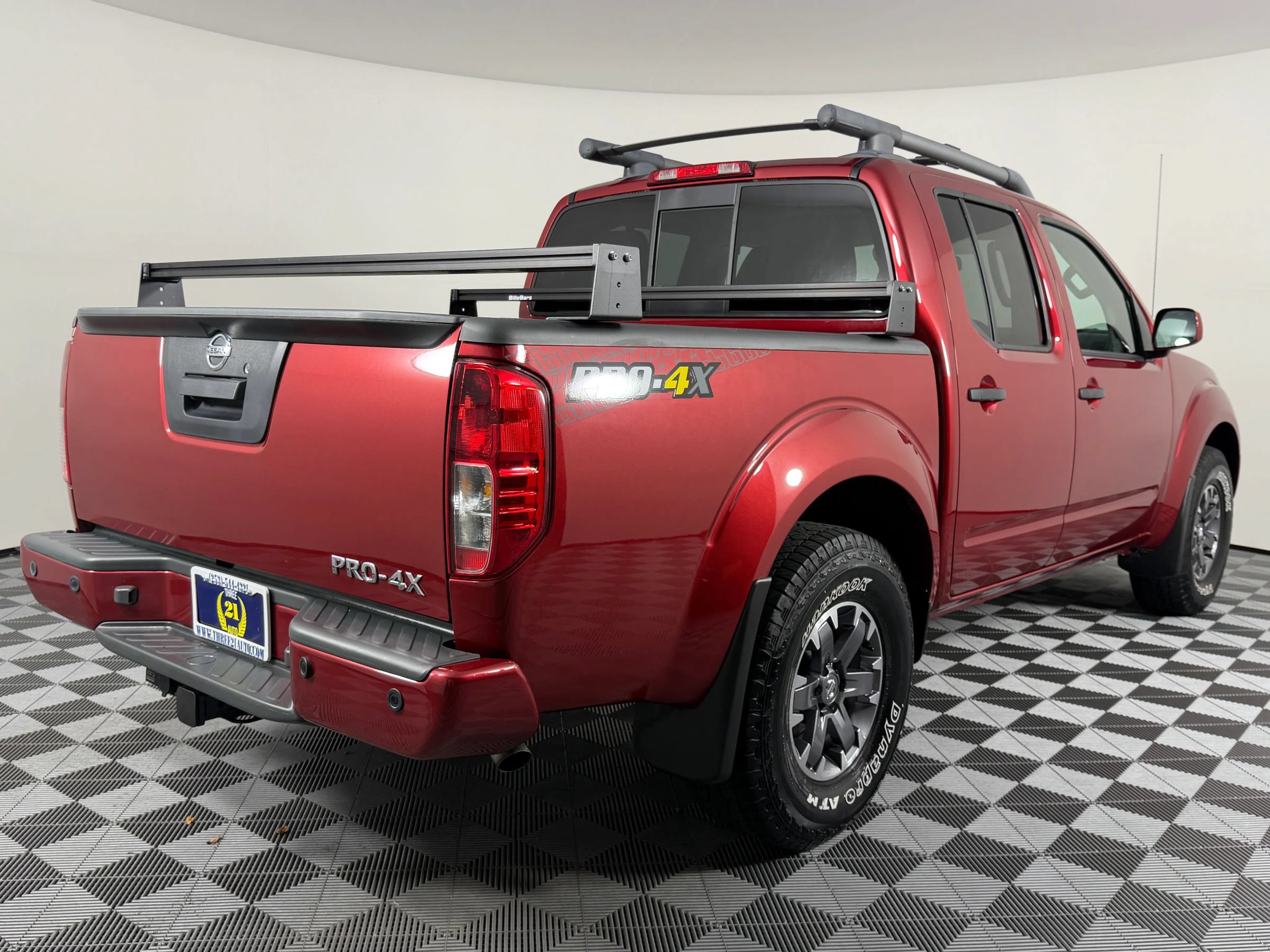 Used 2021 Nissan Frontier PRO-4X w/ Pro-4x Utility Package AWD/4WD image 35