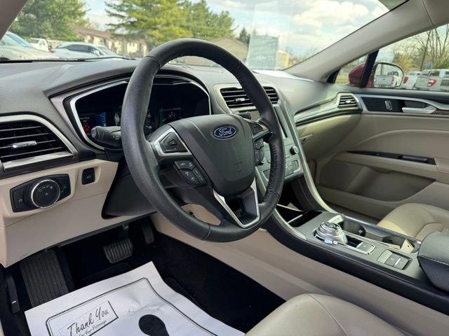 Used 2020 Ford Fusion SEL image 17
