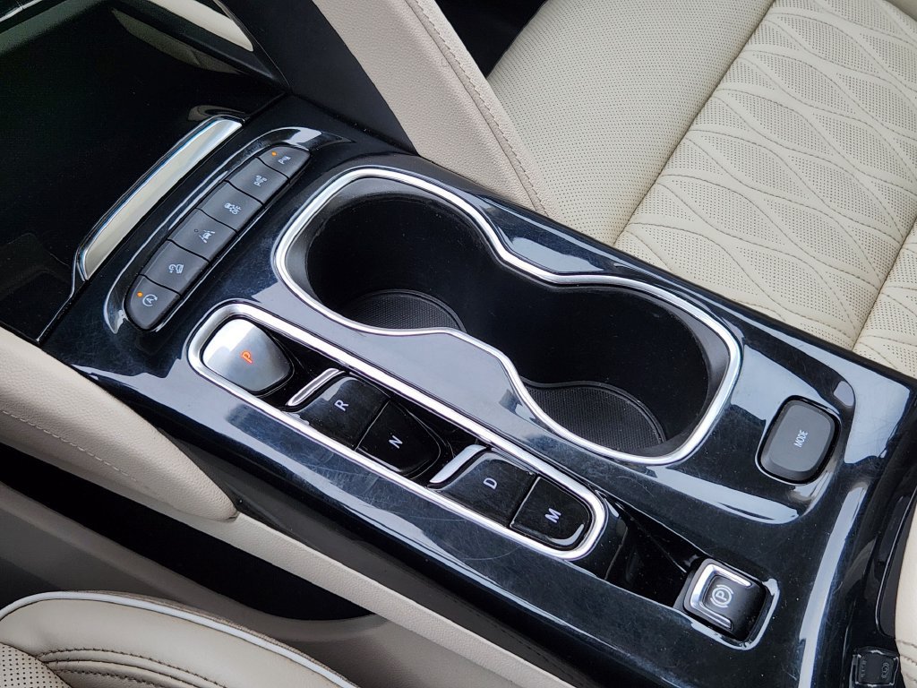 Used 2021 Buick Envision Avenir w/ Technology Package II AWD/4WD image 11