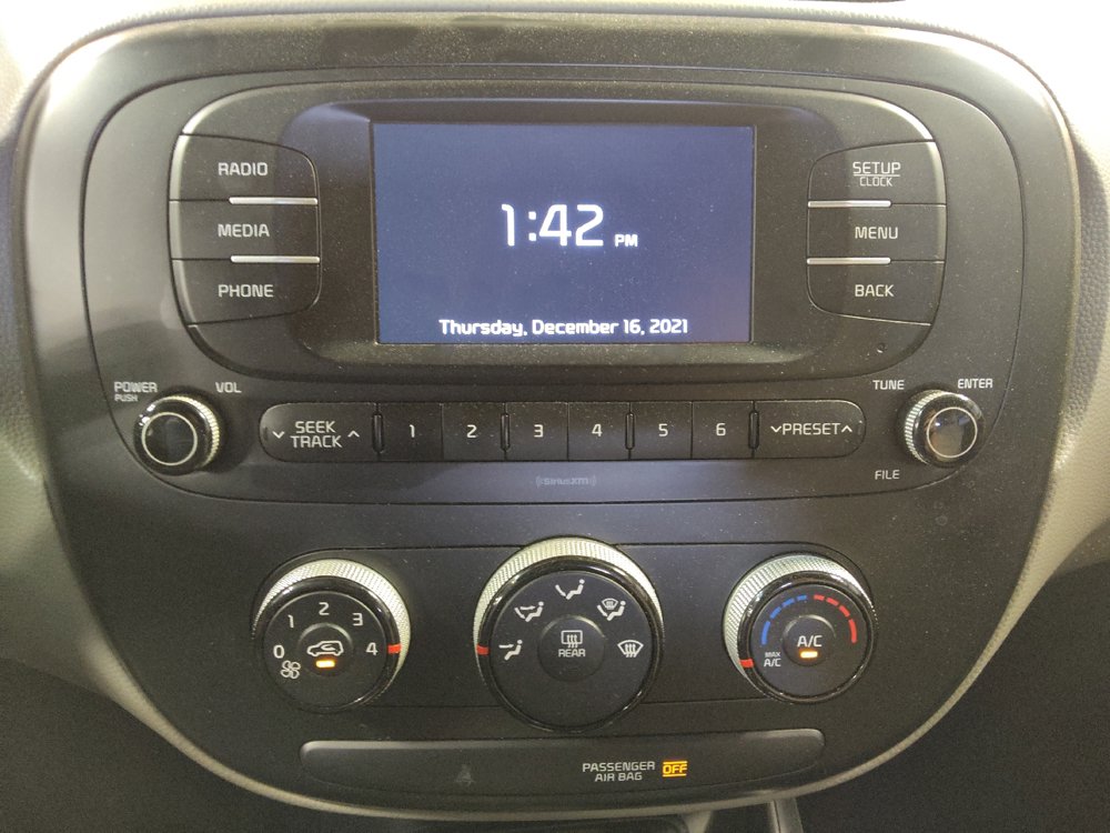 Used 2018 Kia Soul FWD image 25