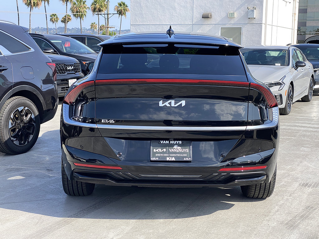 Used 2025 Kia EV6 Wind RWD image 5