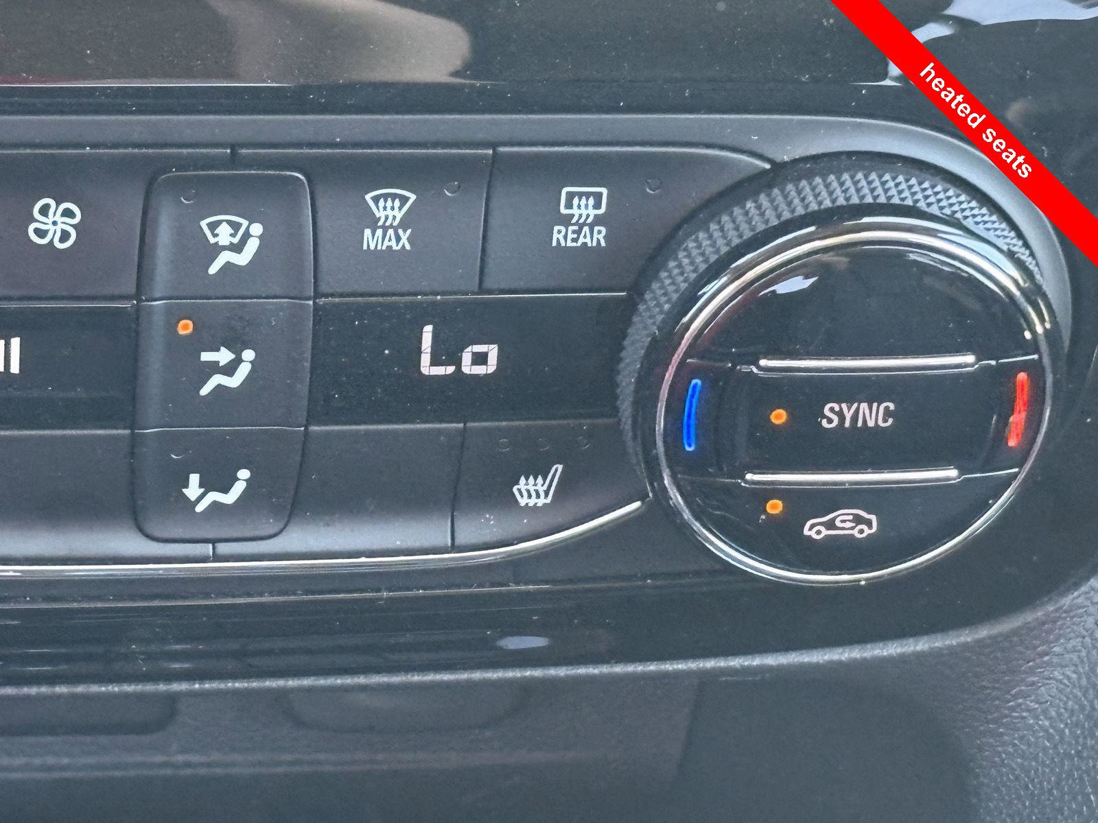 Used 2023 Buick Encore GX Select w/ Sport Touring Package FWD image 7