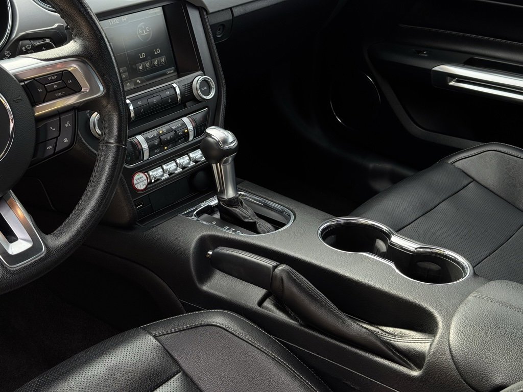 Used 2015 Ford Mustang Premium image 21