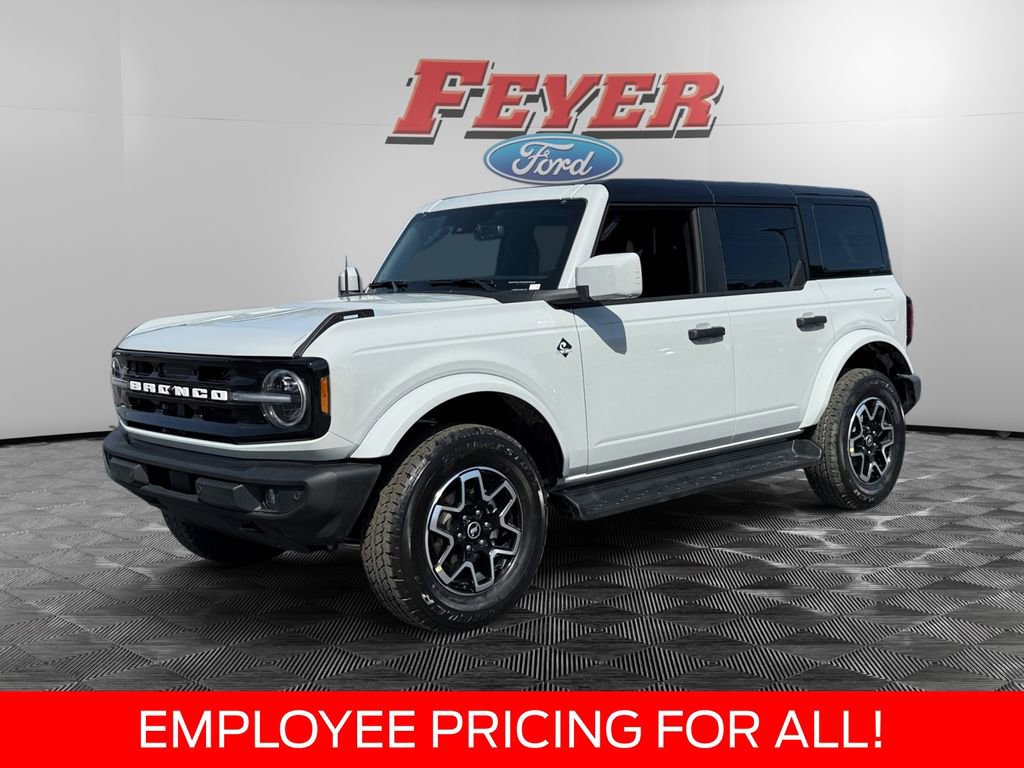 New 2026 Ford Bronco Outer Banks AWD/4WD image 1