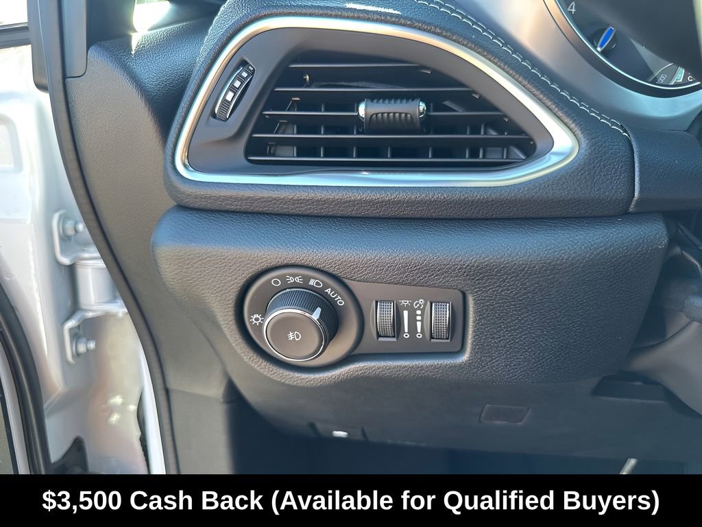 New 2026 Chrysler Pacifica Limited w/ S Appearance Package FWD image 30