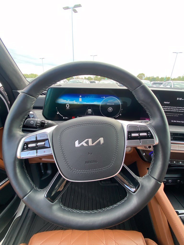 Certified 2024 Kia Telluride SX Prestige X-Line AWD/4WD image 11