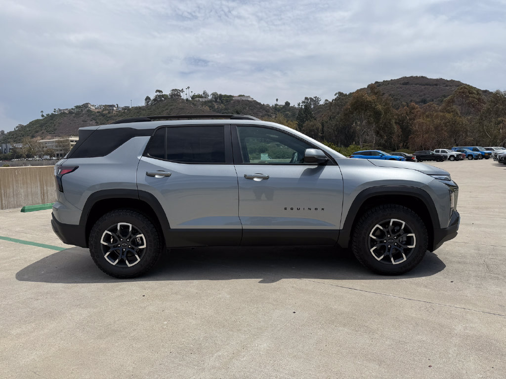 New 2027 Chevrolet Equinox ACTIV FWD image 4