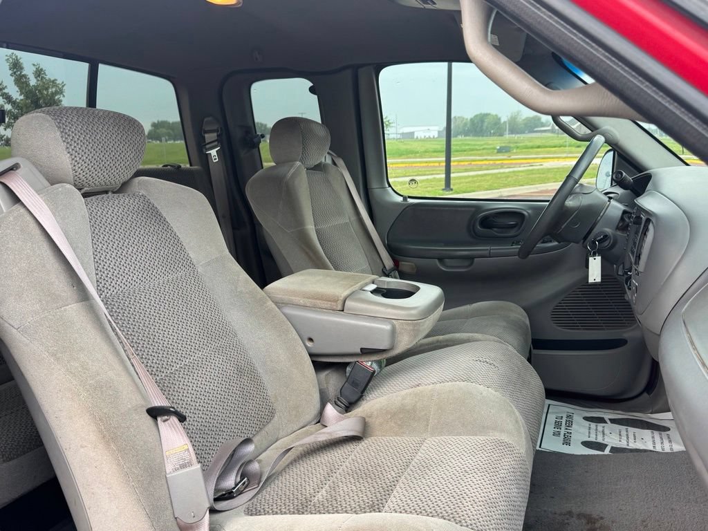 Used 2002 Ford F150 XLT AWD/4WD image 21