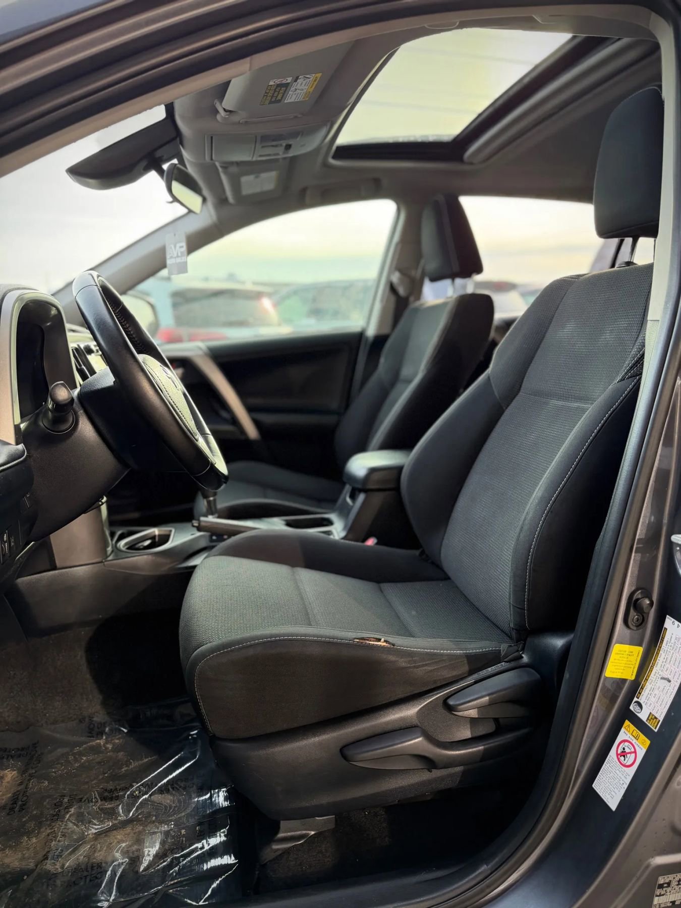 Used 2018 Toyota RAV4 XLE image 12