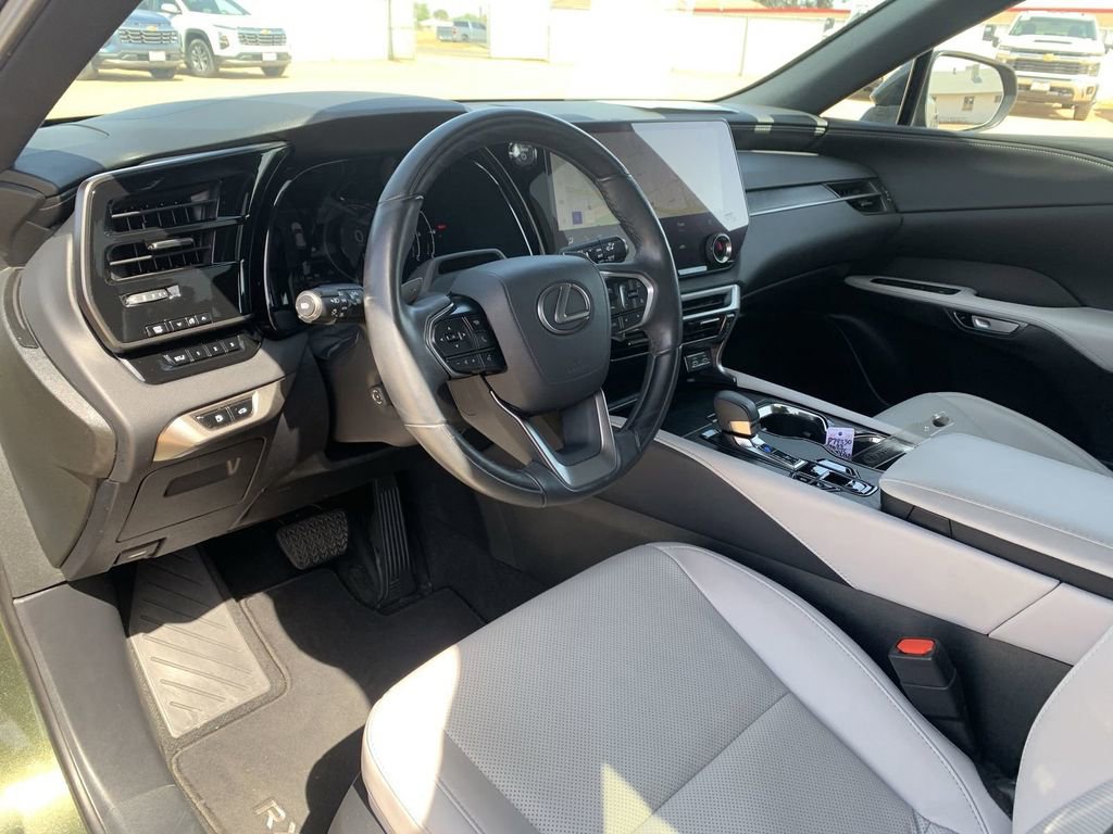 Used 2023 Lexus RX 350h w/ Cold Area Package image 8