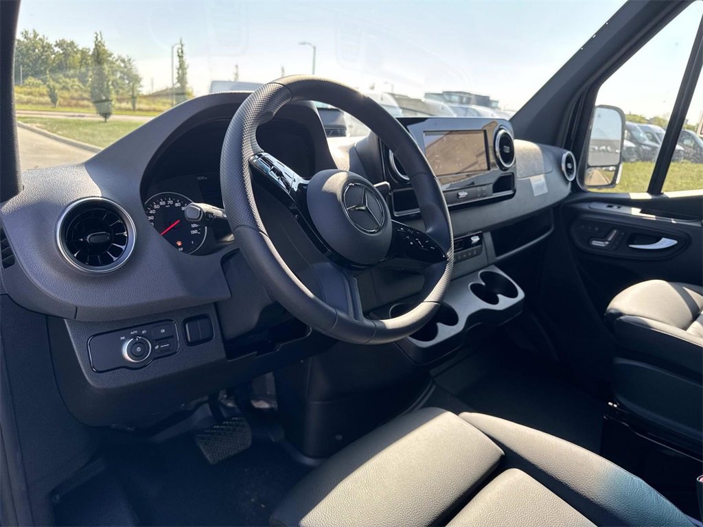 New 2026 Mercedes-Benz Sprinter 2500 image 19