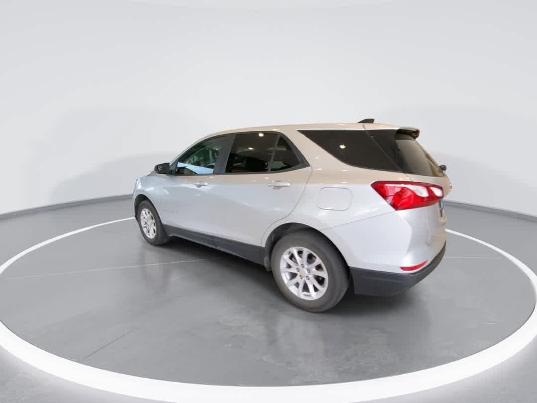 Used 2021 Chevrolet Equinox LS w/ LS Convenience Package AWD/4WD image 6