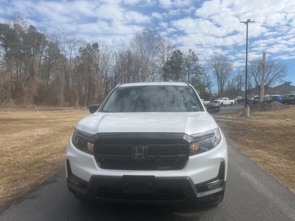 Used 2024 Honda Ridgeline Sport image 2
