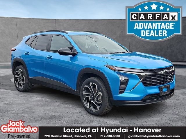 Used 2025 Chevrolet Trax RS FWD image 1
