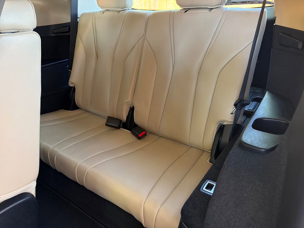 Used 2025 Acura MDX w/ Technology Package image 32