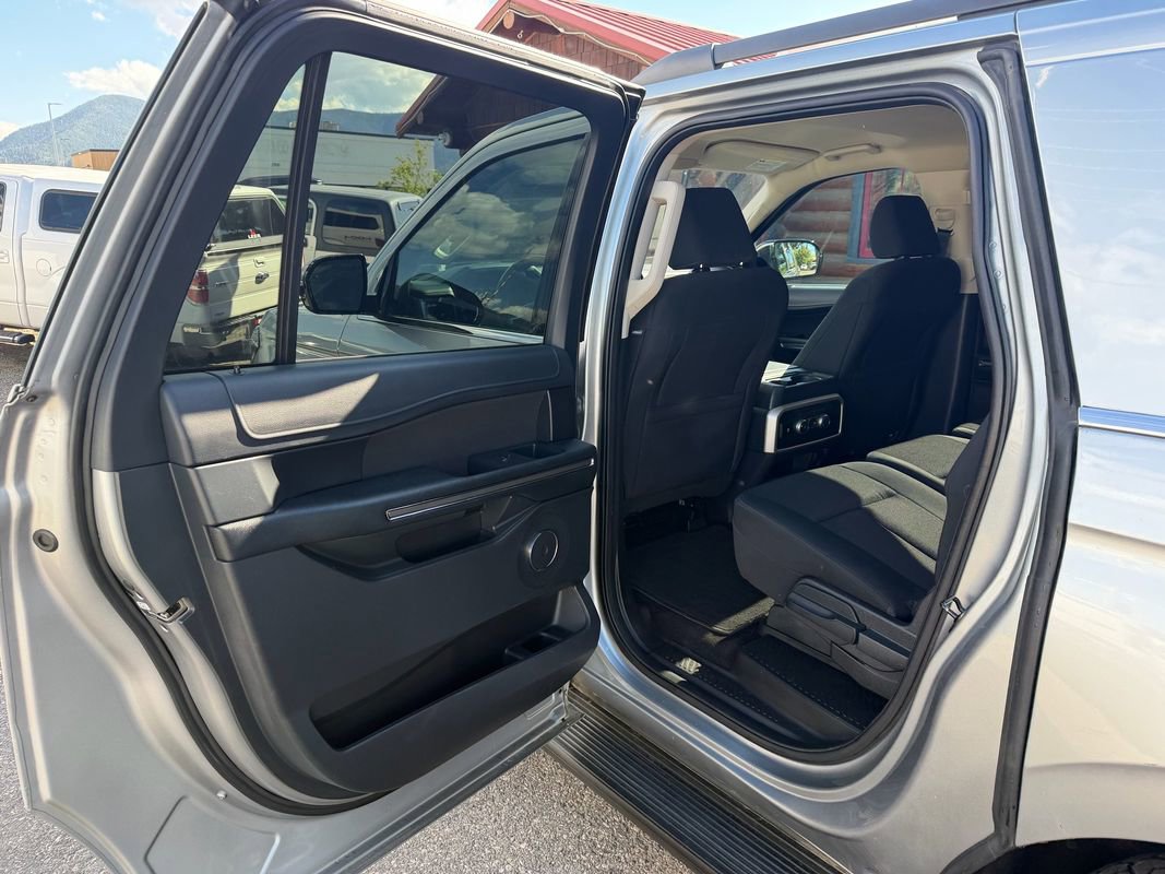 Used 2022 Ford Expedition Max XL AWD/4WD image 6