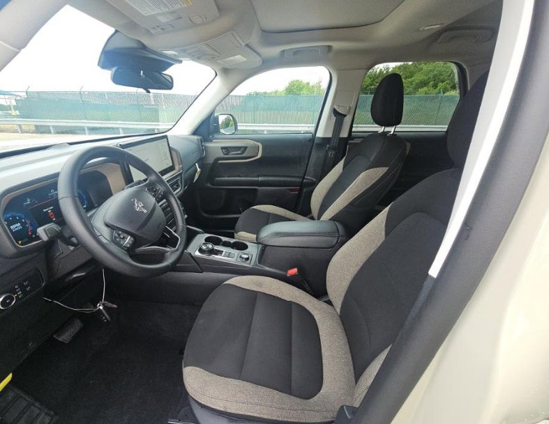 Used 2025 Ford Bronco Sport Big Bend w/ Convenience Package AWD/4WD image 5