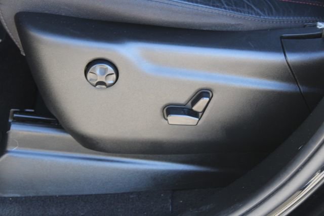 Used 2024 Dodge Durango GT image 34